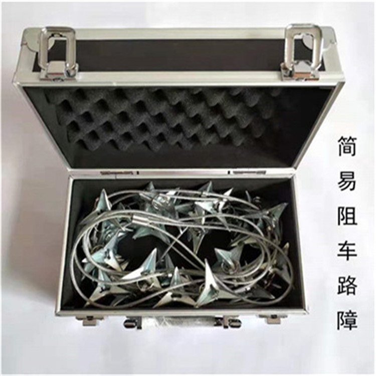拋灑式阻車釘 簡易高效的車輛攔截工具